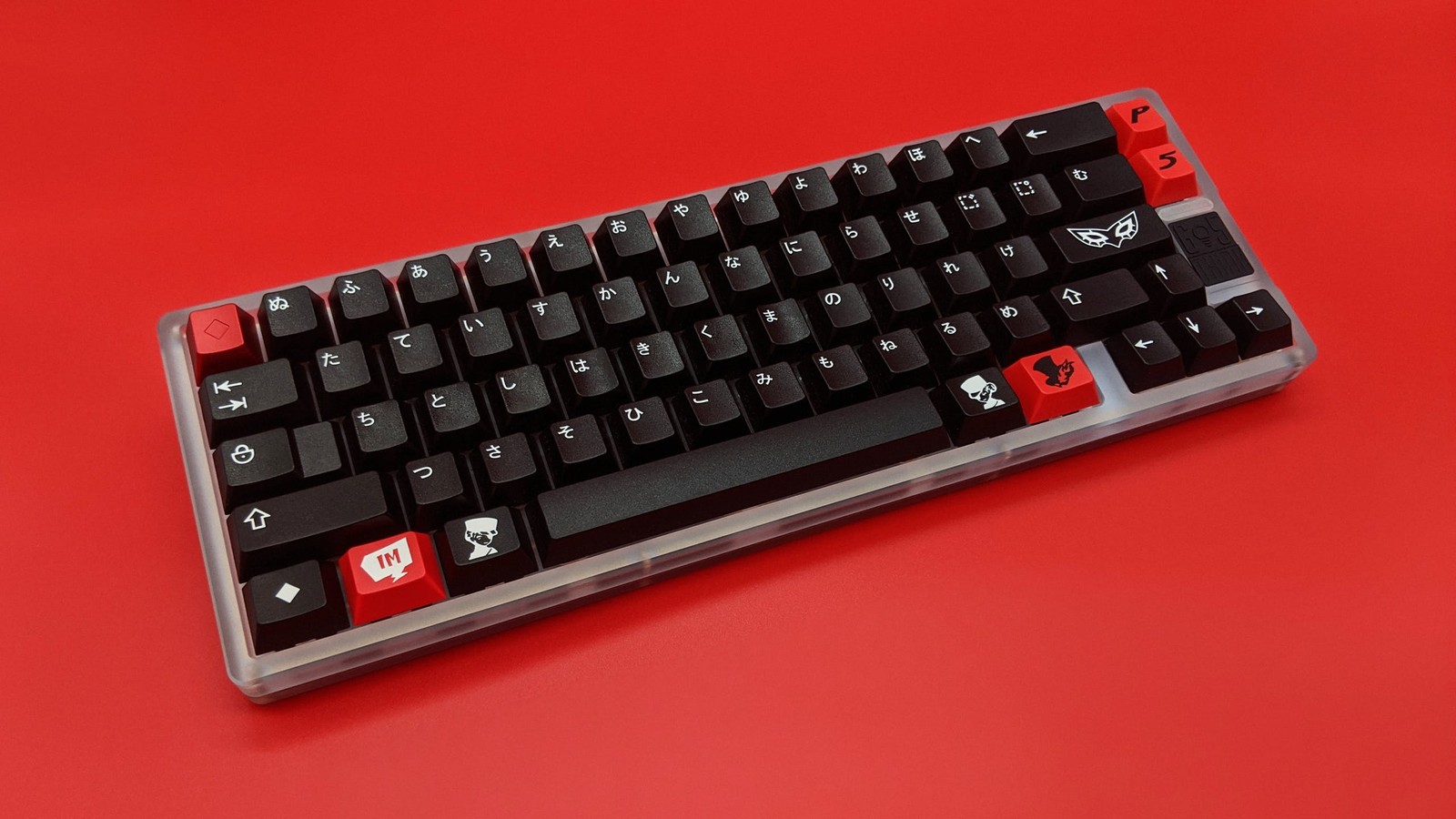 GMK WoB Hiragana with GMK Metaverse mods and novelties on Think 6.5 on red background